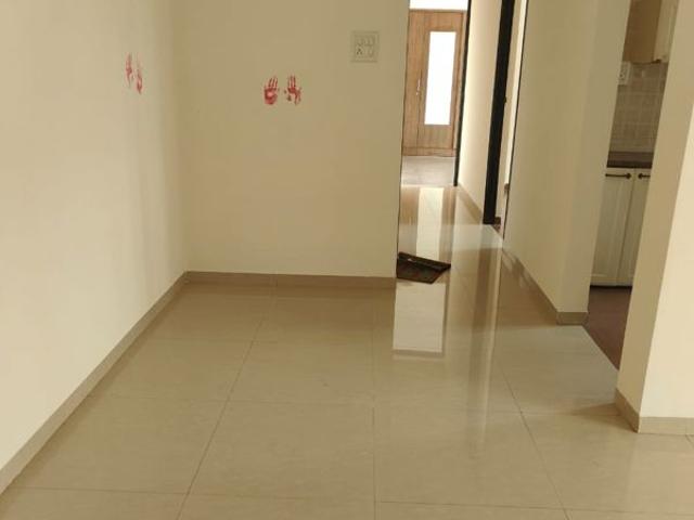 Rental | 3 BHK + Servant Room 1500 Sq.Ft. Apartment in Suvarna Park
