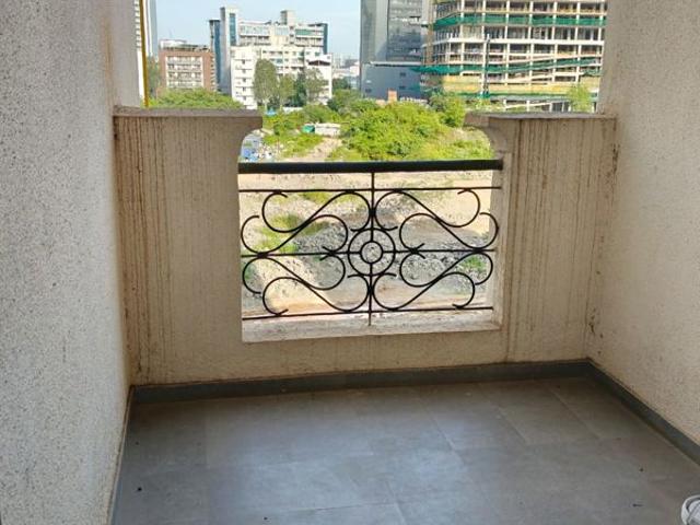 Rental | 3 BHK + Servant Room 1500 Sq.Ft. Apartment in Sanghvi Shells