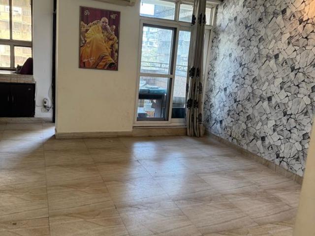 Rental | 3 BHK + Servant Room 1500 Sq.Ft. Apartment in Sector 11 Dwarka