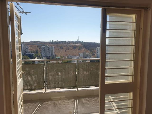 Rental | 3 BHK + Servant Room 1500 Sq.Ft. Apartment in Shapoorji Pallonji Vanaha Verdant