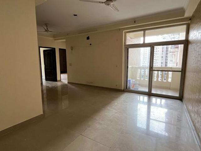 Rental | 3 BHK + Servant Room 1545 Sq.Ft. Apartment in Amrapali Silicon City