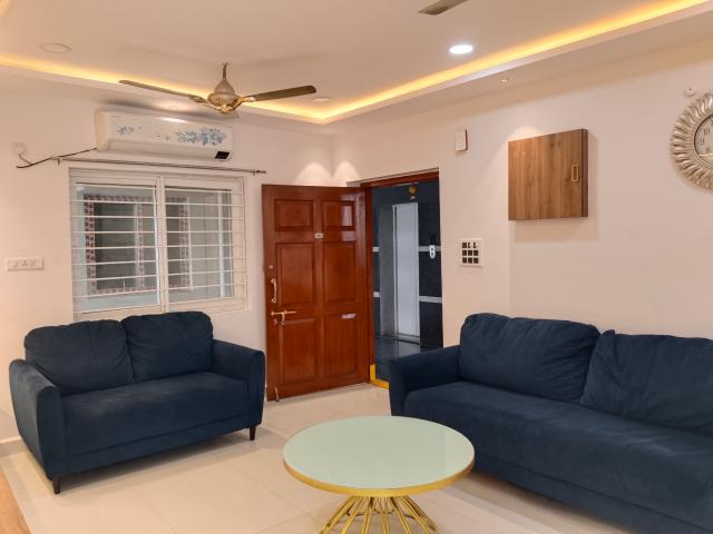 Rental | 3 BHK + Servant Room 1550 Sq.Ft. Apartment in Kakaguda