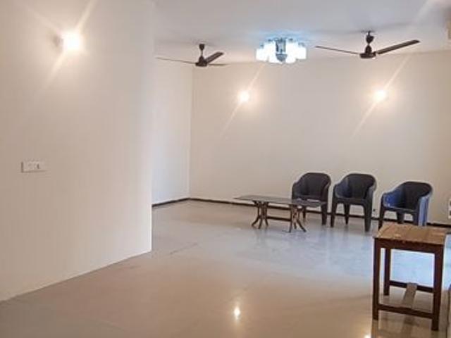 Rental | 3 BHK + Servant Room 1607 Sq.Ft. Apartment in BPTP Park Grandeura