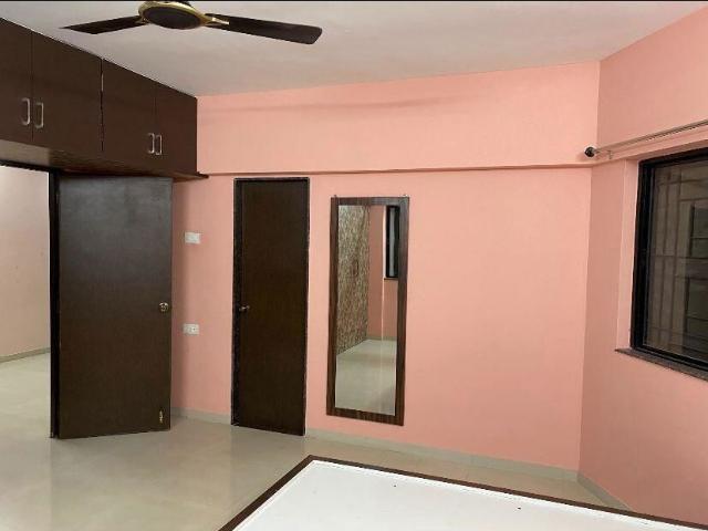 Rental | 3 BHK + Servant Room 1620 Sq.Ft. Apartment in Gera Emerald City