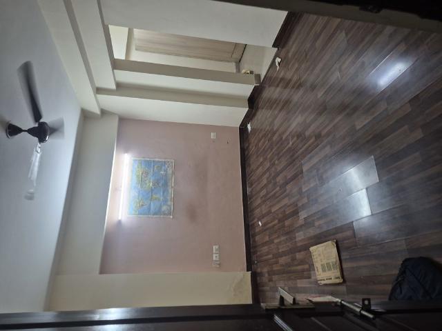 Rental | 3 BHK + Servant Room 1650 Sq.Ft. Apartment in Sethi Max Royal