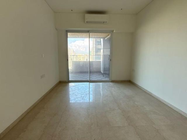 Rental | 3 BHK + Servant Room 1690 Sq.Ft. Apartment in Lokhandwala Minerva Mahalaxmi