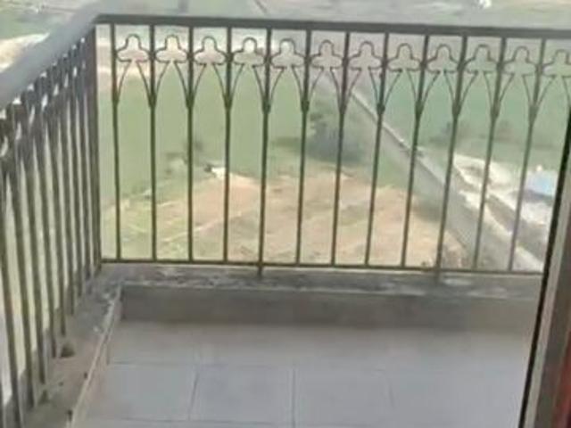 Rental | 3 BHK + Servant Room 1726 Sq.Ft. Apartment in DLF Regal Gardens