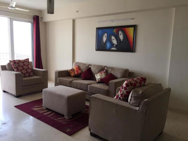 Rental | 3 BHK + Servant Room 1744 Sq.Ft. Apartment in DLF Regal Gardens