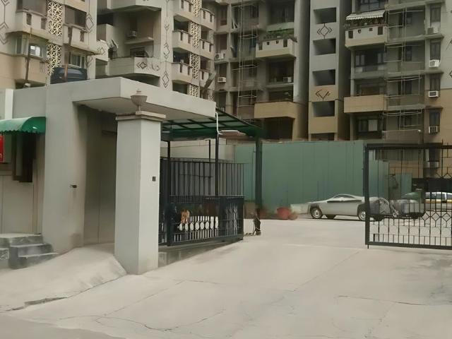 Rental | 3 BHK + Servant Room 1750 Sq.Ft. Apartment in Sector 5 Dwarka