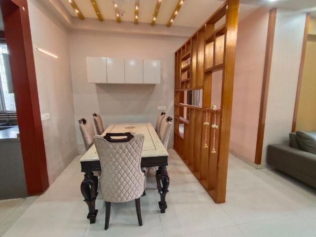 Rental | 3 BHK + Servant Room 1820 Sq.Ft. Apartment in Capital Residency 360