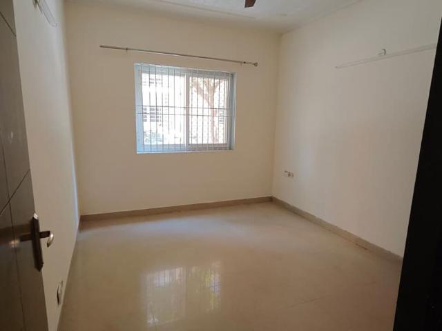 Rental | 3 BHK + Servant Room 1850 Sq.Ft. Apartment in BPTP The Resort