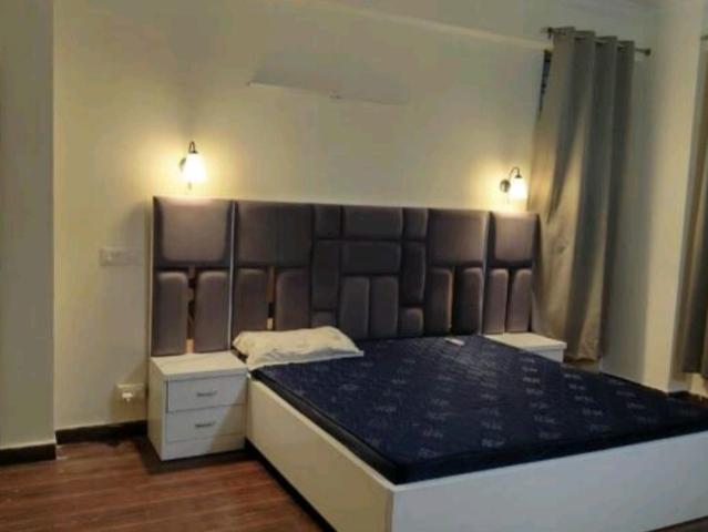 Rental | 3 BHK + Servant Room 1850 Sq.Ft. Apartment in Gomti Nagar