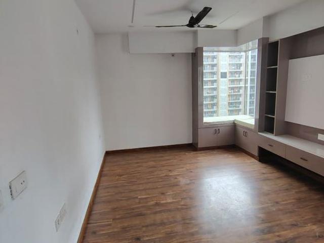 Rental | 3 BHK + Servant Room 1850 Sq.Ft. Apartment in Rishita Manhattan