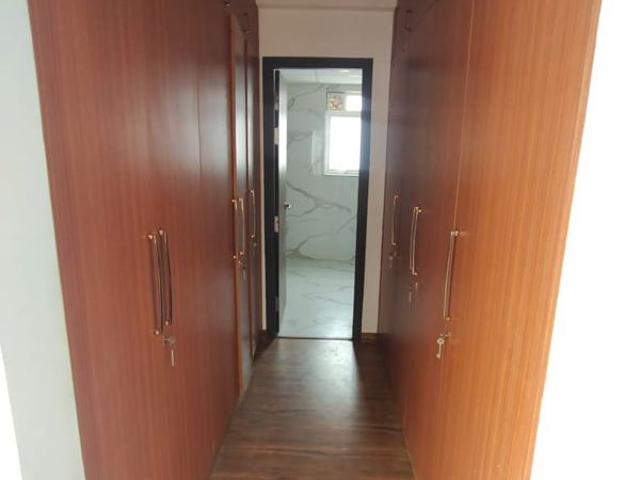 Rental | 3 BHK + Servant Room 1850 Sq.Ft. Apartment in Rishita Manhattan