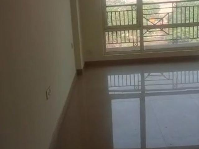 Rental | 3 BHK + Servant Room 1875 Sq.Ft. Apartment in Shree Vardhman Flora