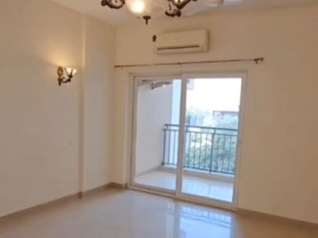 Rental | 3 BHK + Servant Room 1930 Sq.Ft. Apartment in Spaze Privy