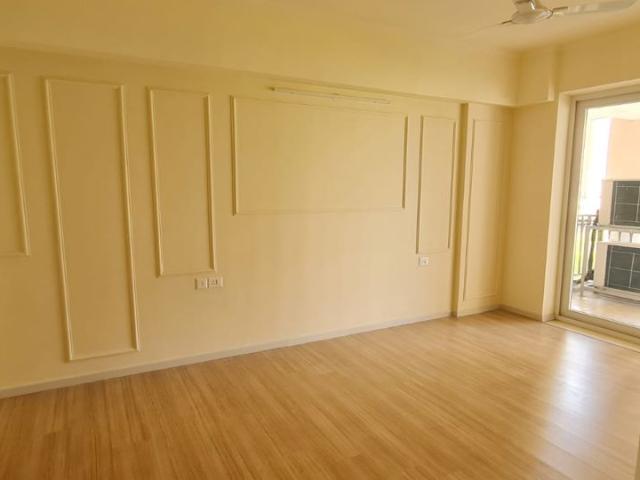 Rental | 3 BHK + Servant Room 1931 Sq.Ft. Apartment in DLF The Skycourt