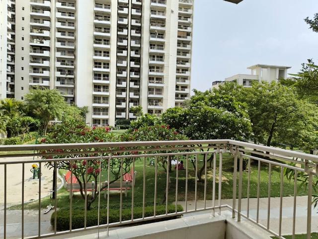 Rental | 3 BHK + Servant Room 1935 Sq.Ft. Apartment in Bestech Park View Spa Next