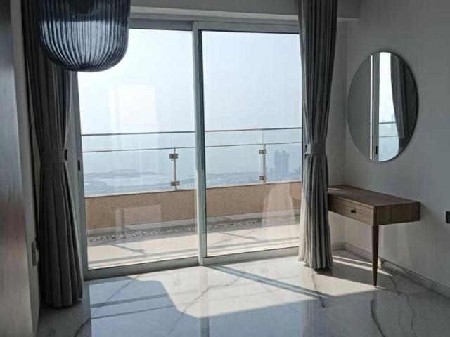 Rental | 3 BHK + Servant Room 1960 Sq.Ft. Apartment in Lokhandwala Minerva Mahalaxmi