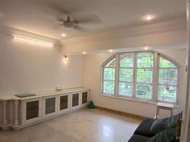 Rental | 3 BHK + Servant Room 1100 Sq.Ft. Apartment in Ariisto Ria