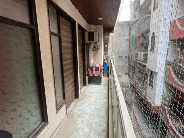 Rental | 3 BHK + Servant Room 1250 Sq.Ft. Apartment in Chattarpur