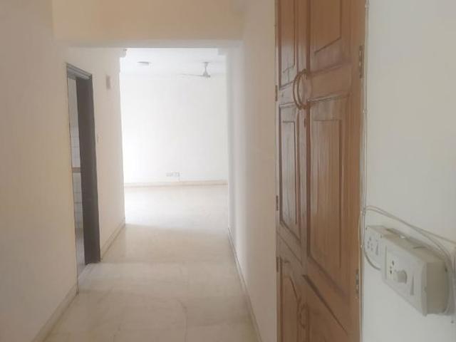 Rental | 3 BHK + Servant Room 2456 Sq.Ft. Apartment in DLF Richmond Park