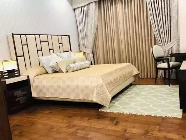 Rental | 3 BHK + Servant Room 2500 Sq.Ft. Apartment in M3M Latitude