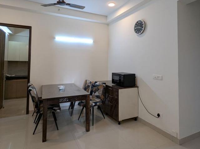Rental | 3 BHK + Servant Room 2500 Sq.Ft. Apartment in Capital Residency 360