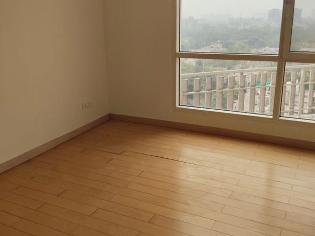 Rental | 3 BHK + Servant Room 2620 Sq.Ft. Apartment in Jaypee Greens Kalypso Court