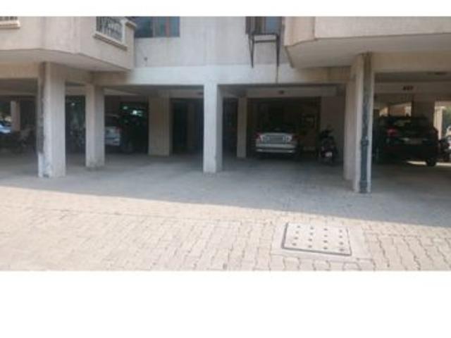 Rental | 3 BHK + Servant Room 2900 Sq.Ft. Apartment in Vidya Enclave