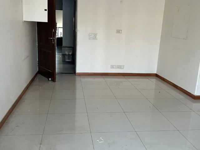 Rental | 3 BHK + Servant Room 2000 Sq.Ft. Apartment in Central Park I