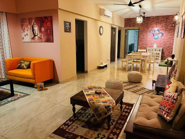 Rental | 3 BHK + Servant Room 2000 Sq.Ft. Apartment in Emaar Palm Premier