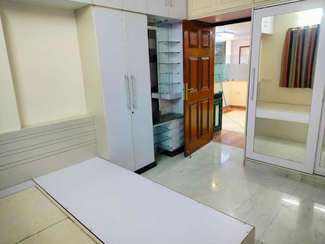 Rental | 3 BHK + Servant Room 2000 Sq.Ft. Apartment in Richmond Premier