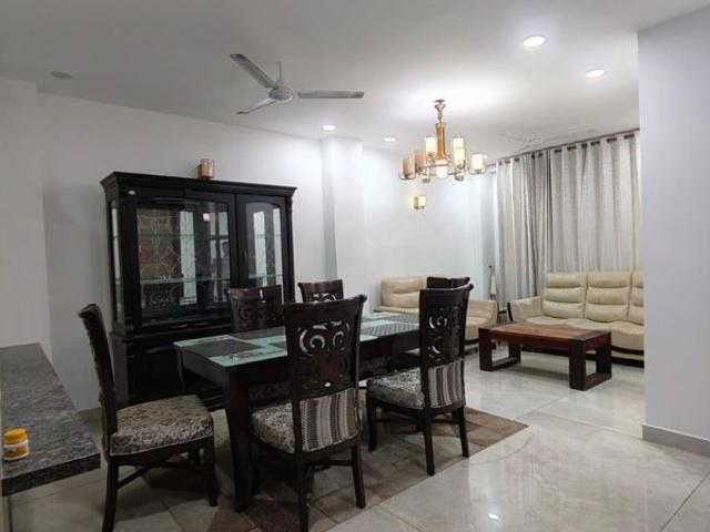 Rental | 3 BHK + Servant Room 2000 Sq.Ft. Apartment in Sector 5 Dwarka