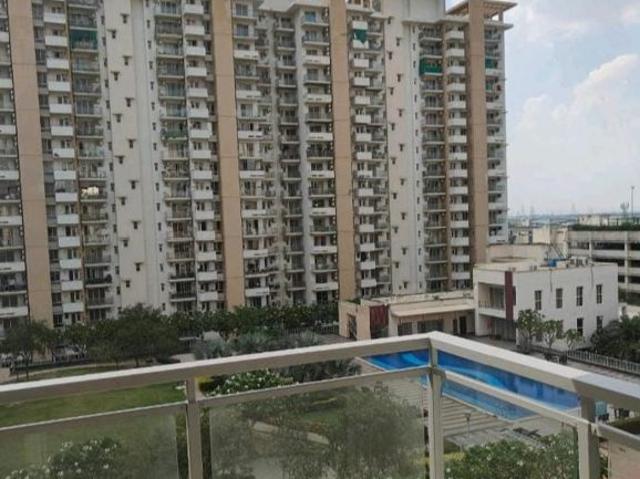Rental | 3 BHK + Servant Room 2025 Sq.Ft. Apartment in Emaar Gurgaon Greens