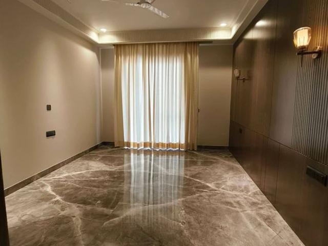 Rental | 3 BHK + Servant Room 2048 Sq.Ft. Apartment in M3M Sky City