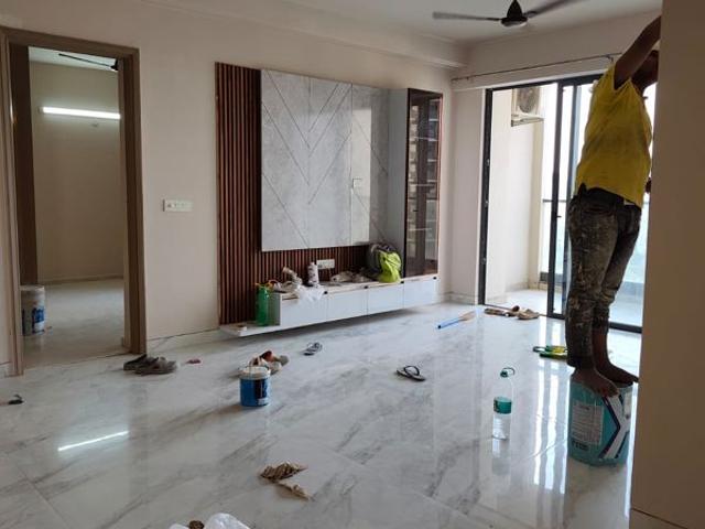 Rental | 3 BHK + Servant Room 2050 Sq.Ft. Apartment in M3M Heights
