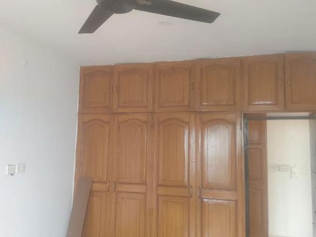 Rental | 3 BHK + Servant Room 2148 Sq.Ft. Apartment in DLF Richmond Park