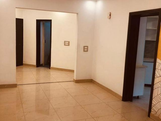 Rental | 3 BHK + Servant Room 2245 Sq.Ft. Apartment in Unitech Heritage City
