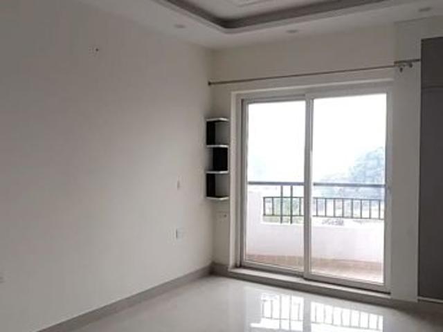 Rental | 3 BHK + Servant Room 2250 Sq.Ft. Apartment in Sector 81