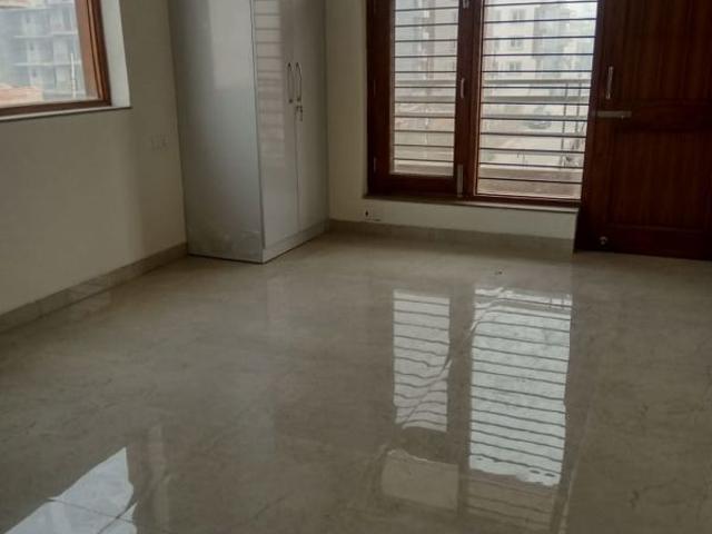 Rental | 3 BHK + Servant Room 2350 Sq.Ft. Apartment in Ireo Victory Valley