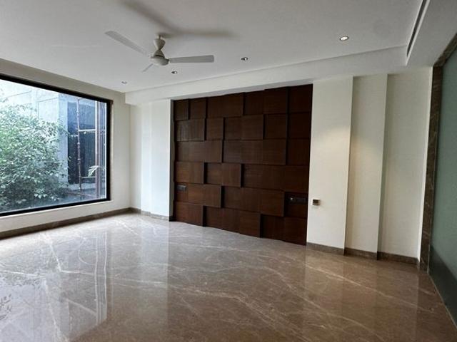 Rental | 3 BHK + Servant Room 3260 Sq.Ft. Apartment in Itc Silverglades Laburnum