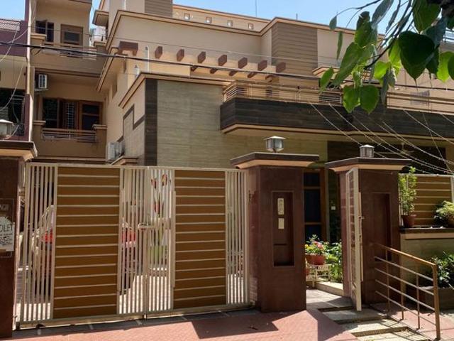 Rental | 3 BHK + Servant Room 400 Sq.Ft. Independent House in Sas Nagar