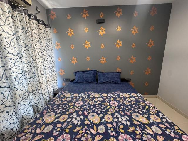 Rental | 3 BHK + Study Room 900 Sq.Ft. Apartment in Rosa Bella