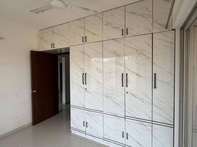 Rental | 3 BHK + Study Room 1100 Sq.Ft. Apartment in Millennium Pacific