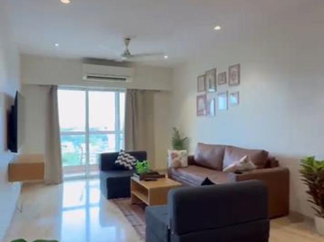 Rental | 3 BHK + Study Room 1230 Sq.Ft. Apartment in Bhoomi Tower Santacruz East