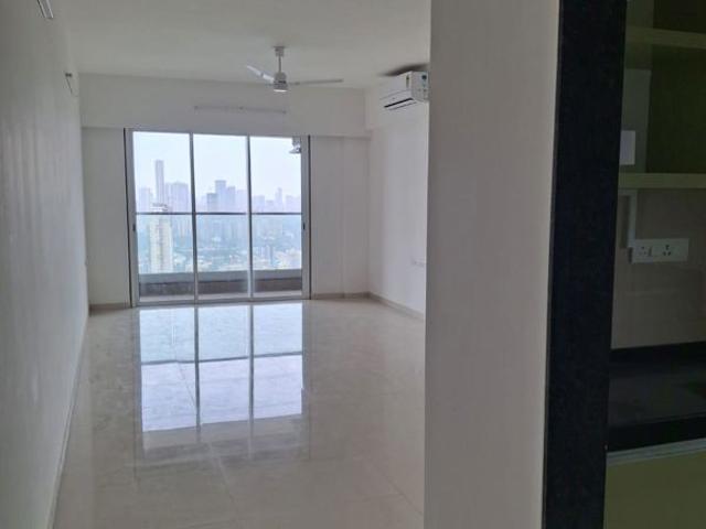 Rental | 3 BHK + Study Room 1350 Sq.Ft. Apartment in Runwal Nirvana