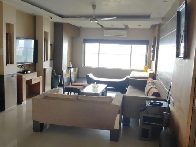 Rental | 3 BHK + Study Room 1380 Sq.Ft. Apartment in Daseshwar Apartment