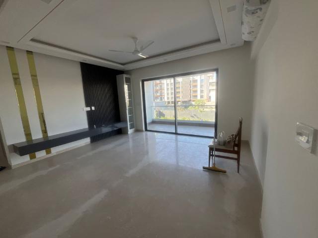 Rental | 3 BHK + Study Room 1400 Sq.Ft. Apartment in Signature Global City 63A