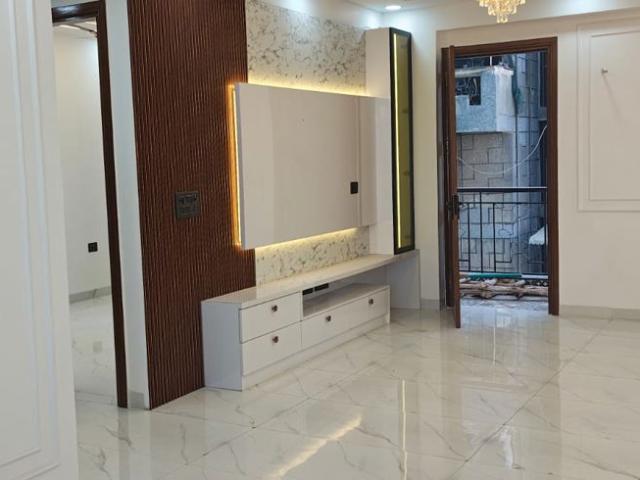 Rental | 3 BHK + Study Room 1450 Sq.Ft. Apartment in Sector 18 Dwarka